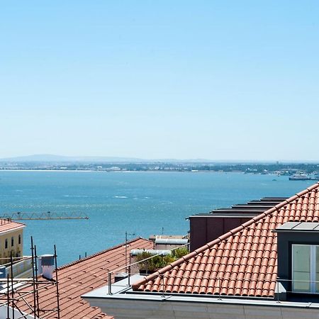 Апартаменты Lisbon Chiado One Экстерьер фото