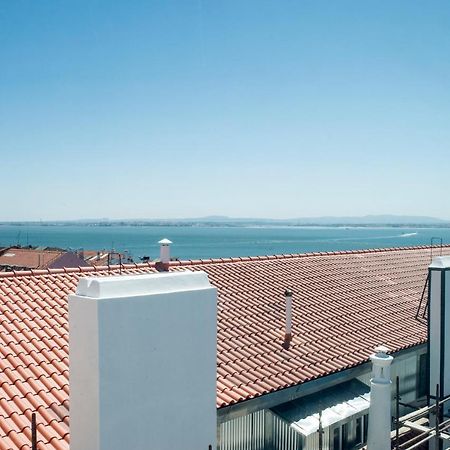 Апартаменты Lisbon Chiado One Экстерьер фото
